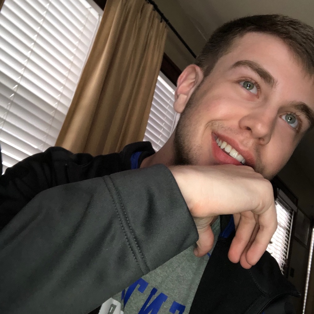Meet your Posher, Ethan